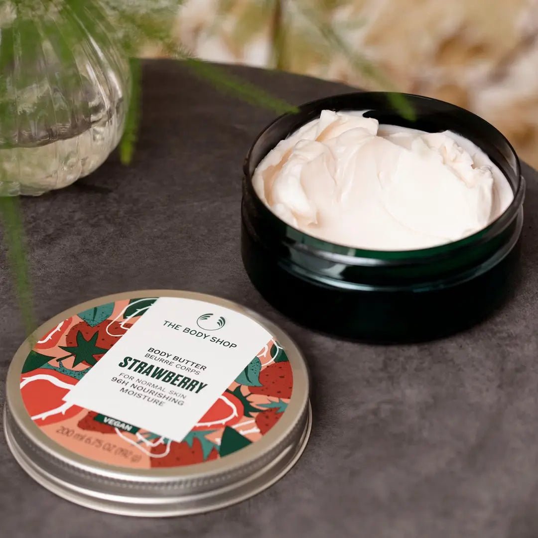 bs177 - The Body Shop Strawberry Body Butter (200ml) - Looknstyle