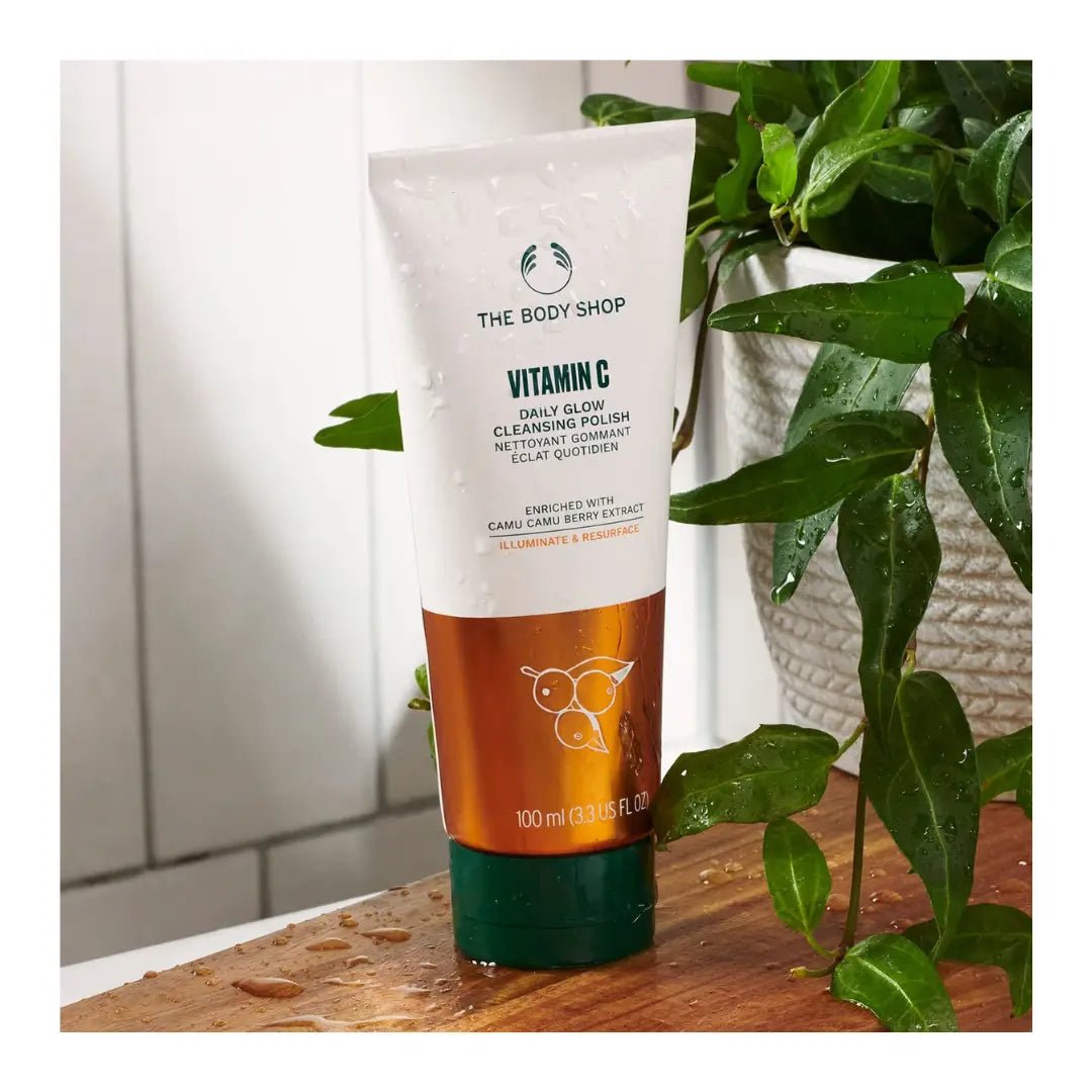 bs228 - The Body Shop Vitamin C Facial Cleansing Polish (100ml) - Looknstyle